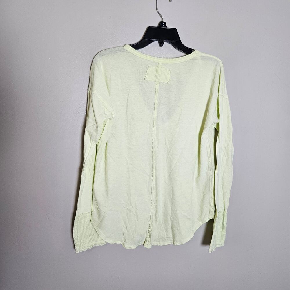 NWOT We The Free V Neck Lime Sorbet Coastal Cruising Long Sleeve Tee Sz M - Picture 10 of 14